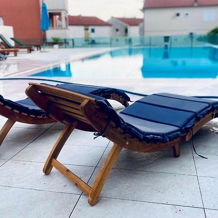 Eco-Friendly Estate I Aparthotel Primosten Ngoại thất bức ảnh