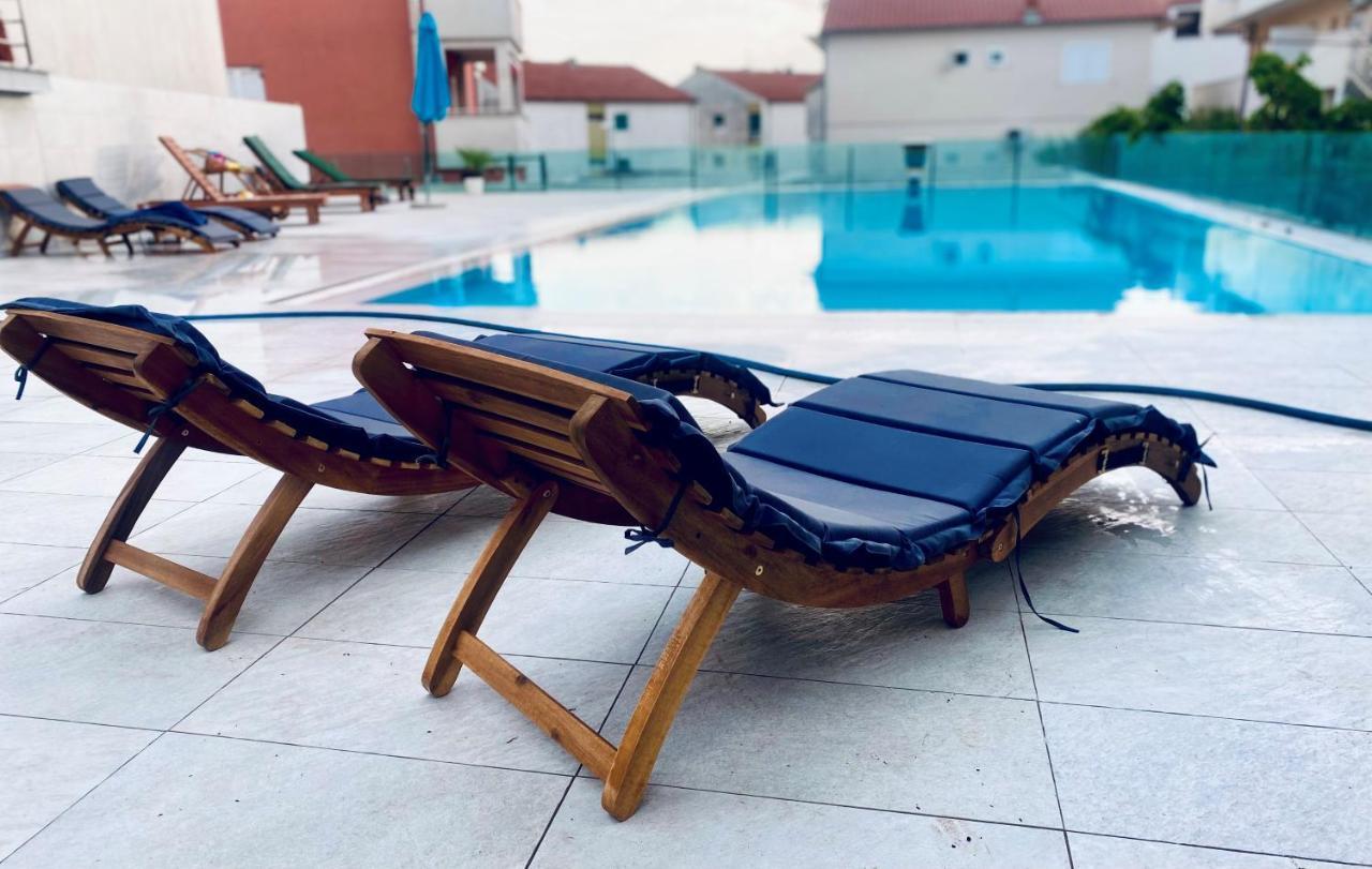 Eco-Friendly Estate I Aparthotel Primosten Ngoại thất bức ảnh