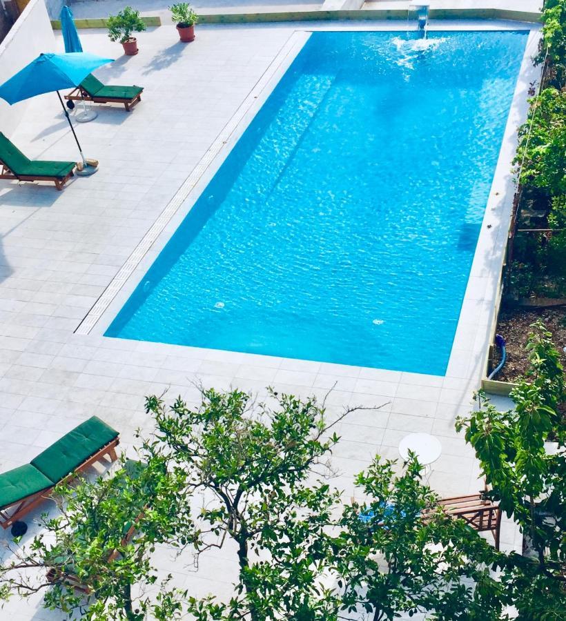 Eco-Friendly Estate I Aparthotel Primosten Ngoại thất bức ảnh
